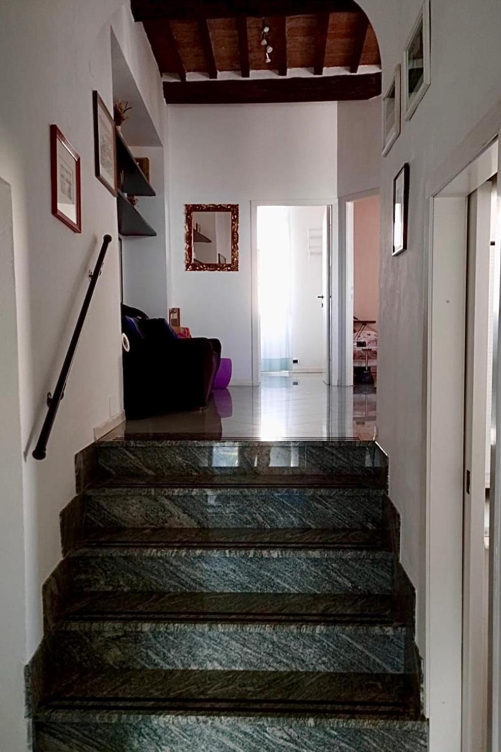 מונטלצ'ינו Historic Center Apartment With Private Garage מראה חיצוני תמונה